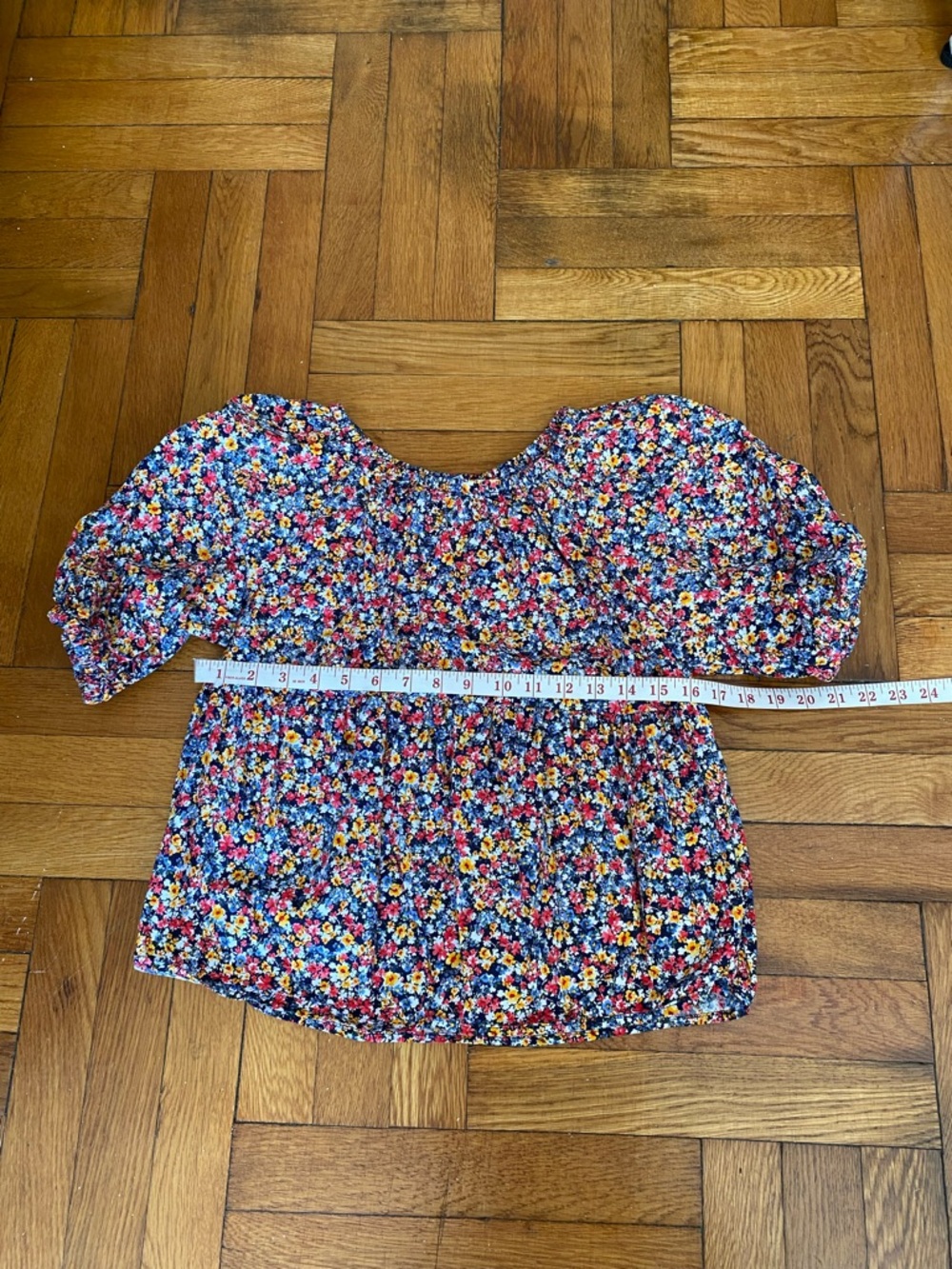 Old Navy floral peplum blouse, size XS - Picture 3 of 6